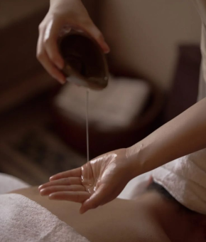 Massage Trị Liệu Sen Nhật